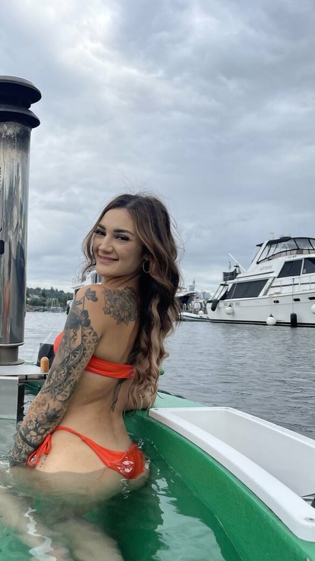 Nacktes geleaktes OnlyFans-Foto von Baristatbaby