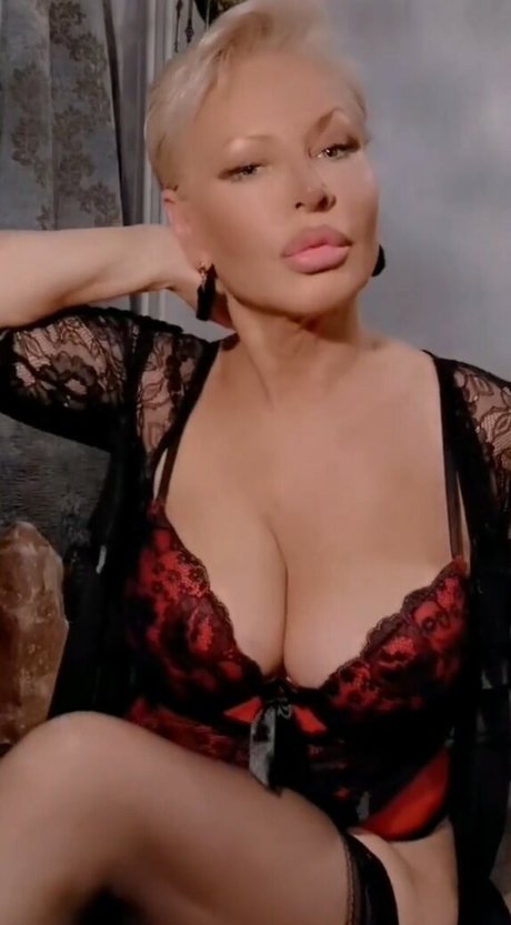 Nacktes geleaktes OnlyFans-Foto von Cheri Lady