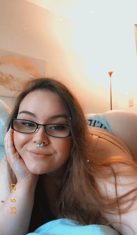 Nacktes geleaktes OnlyFans-Foto von Brattybritt420