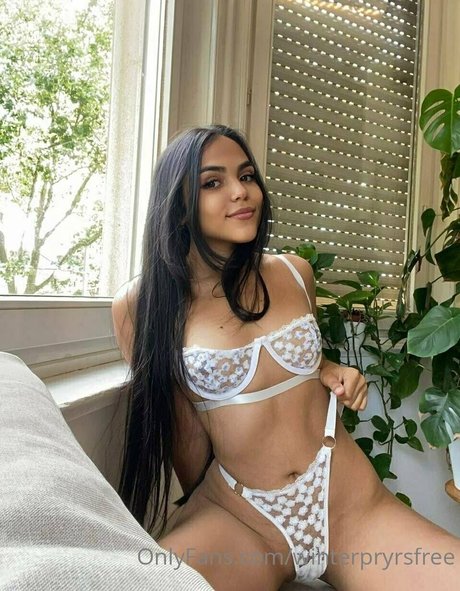 Nacktes geleaktes OnlyFans-Foto von Winterpryrsfree