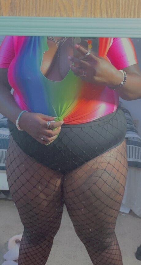 Nacktes geleaktes OnlyFans-Foto von August 