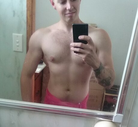 Nacktes geleaktes OnlyFans-Foto von Josh