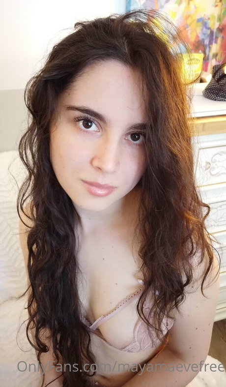 Nacktes geleaktes OnlyFans-Foto von Mayamaevefree