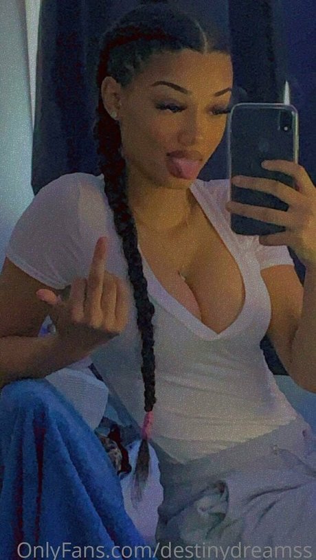 Nacktes geleaktes OnlyFans-Foto von Destinydreamss