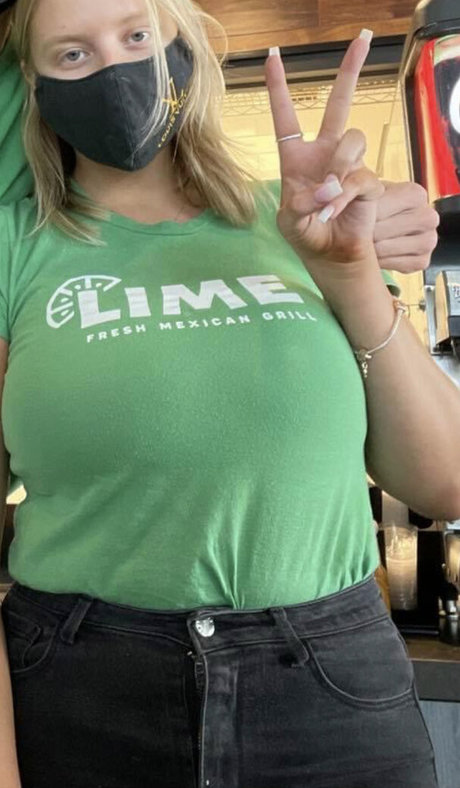 Nacktes geleaktes OnlyFans-Foto von Lydia N
