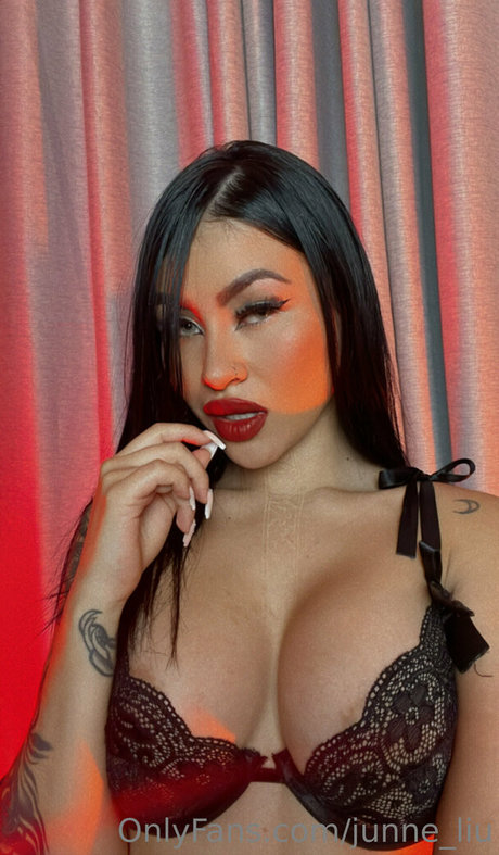 Nacktes geleaktes OnlyFans-Foto von Junneliu