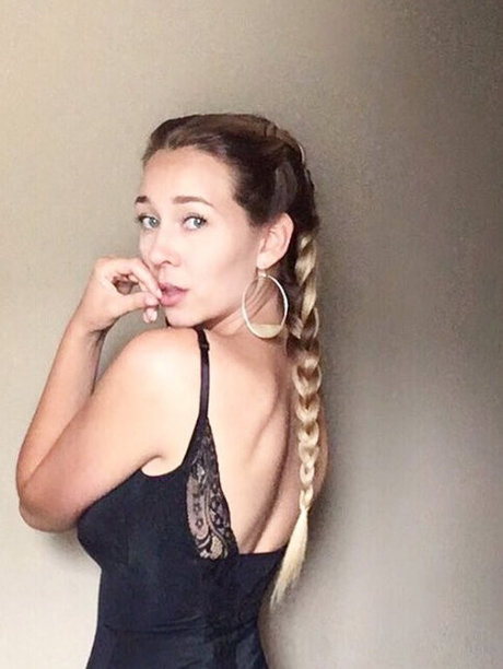 Nacktes geleaktes OnlyFans-Foto von Kelsey Baile
