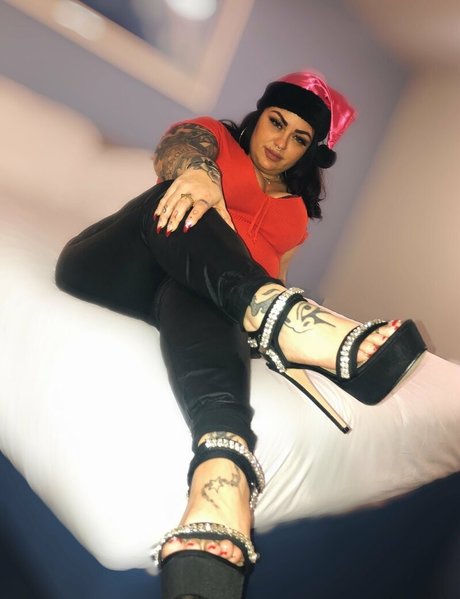 Nacktes geleaktes OnlyFans-Foto von Latinamarina