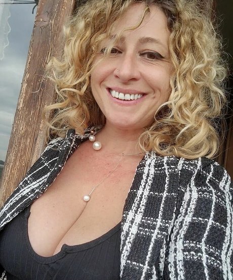 Nacktes geleaktes OnlyFans-Foto von Sabina Di Iorio