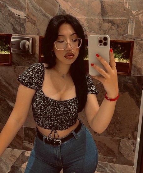 Nacktes geleaktes OnlyFans-Foto von Sabac