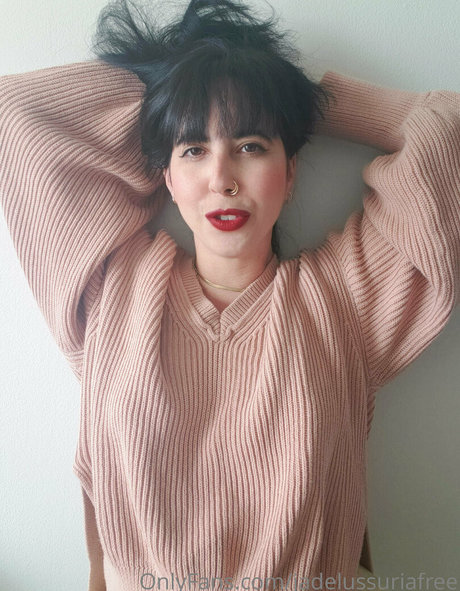 Nacktes geleaktes OnlyFans-Foto von Freehairypussy