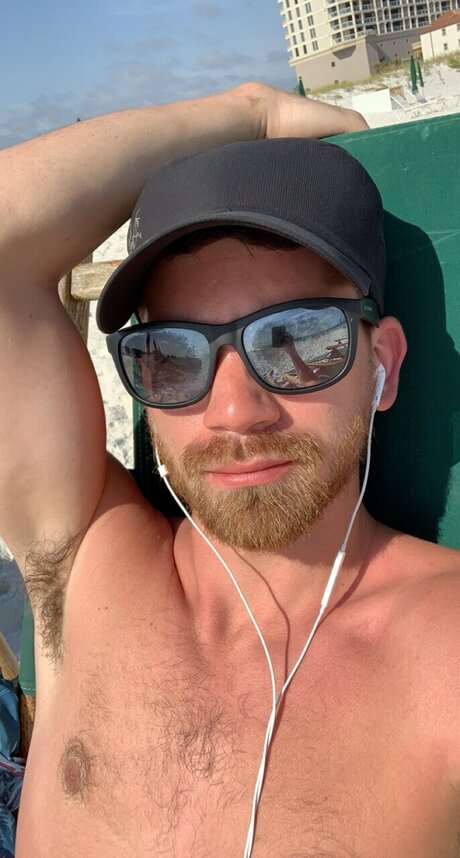 Nacktes geleaktes OnlyFans-Foto von Isaac Joseph