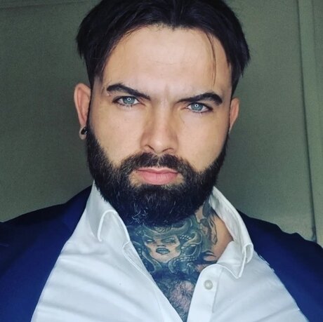 Nacktes geleaktes OnlyFans-Foto von Michael Harper