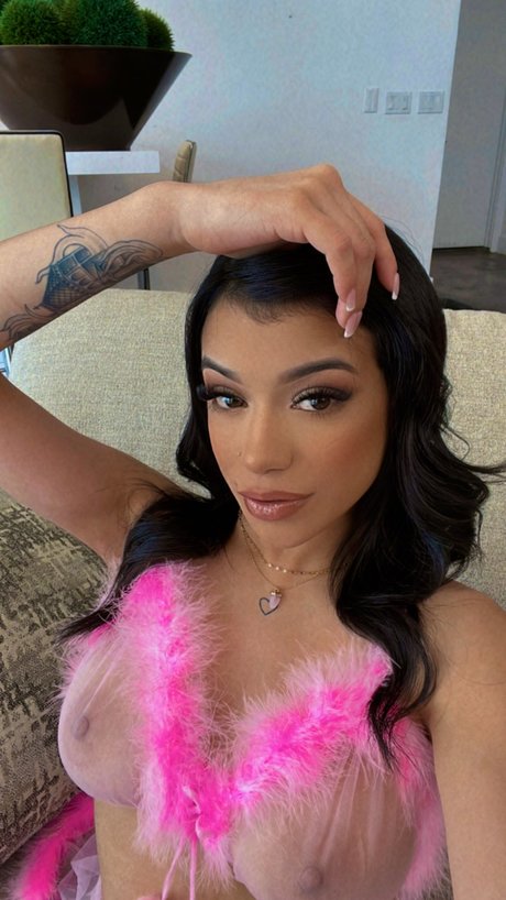 Nacktes geleaktes OnlyFans-Foto von Savannah Sixx
