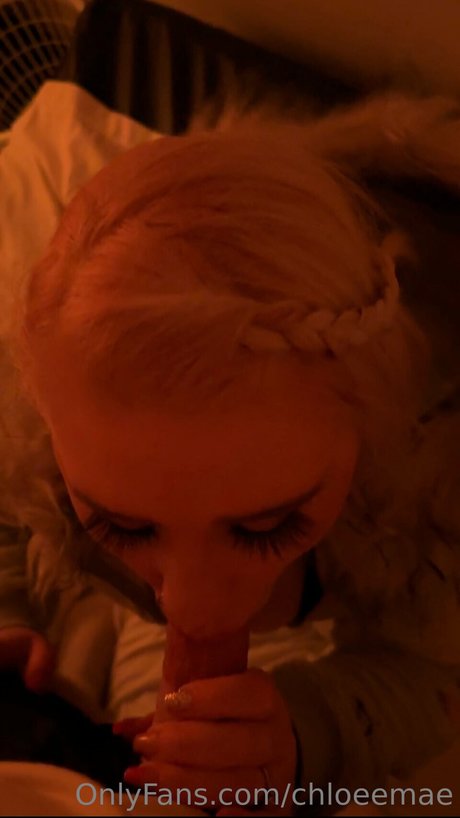 Nacktes geleaktes OnlyFans-Foto von Chloee Mae