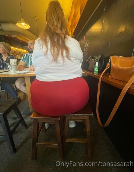 Nacktes geleaktes OnlyFans-Foto von Tonsasarah