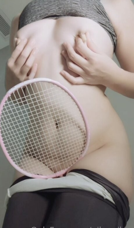 Nacktes geleaktes OnlyFans-Foto von Nikumikyo