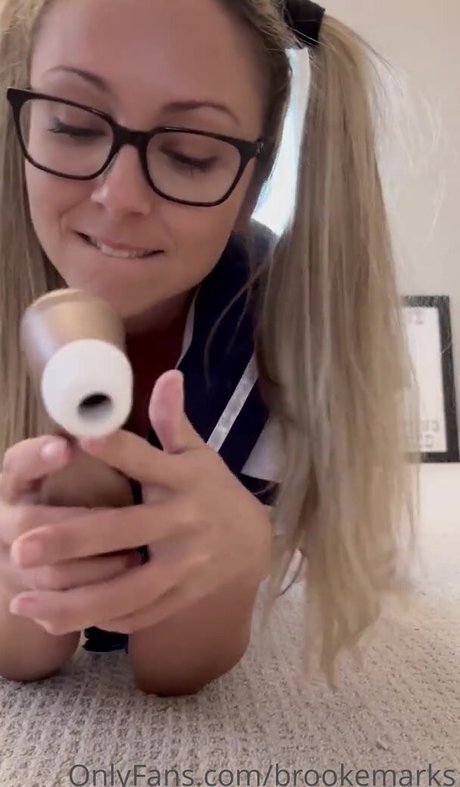 Nacktes geleaktes OnlyFans-Foto von Brooke Marks