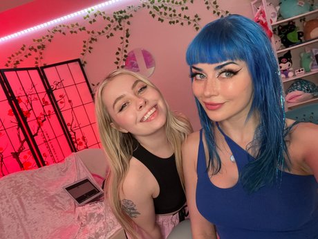 Nacktes geleaktes OnlyFans-Foto von Jewelzblu