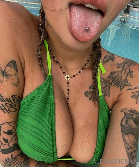 Nacktes geleaktes OnlyFans-Foto von Sashenka Alexander