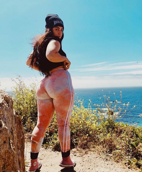 Nacktes geleaktes OnlyFans-Foto von Camiraddd