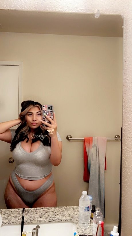 Nacktes geleaktes OnlyFans-Foto von Ahegaojen
