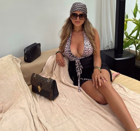 Nacktes geleaktes OnlyFans-Foto von Nana Van Veghel