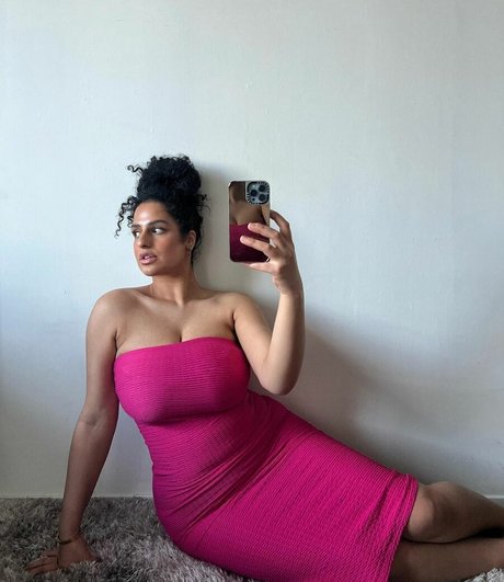 Nacktes geleaktes OnlyFans-Foto von Annamaria