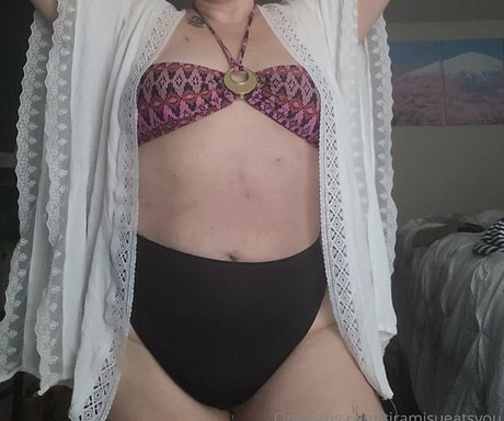 Nacktes geleaktes OnlyFans-Foto von Tiramisueatsyou