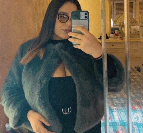 Nacktes geleaktes OnlyFans-Foto von Letizia Scrivani