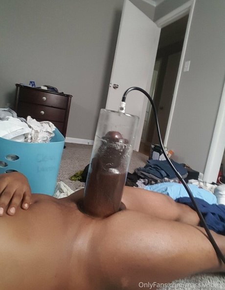 Nacktes geleaktes OnlyFans-Foto von Massivobros