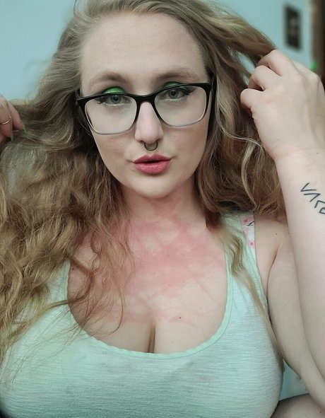 Nacktes geleaktes OnlyFans-Foto von Yourlovelylady
