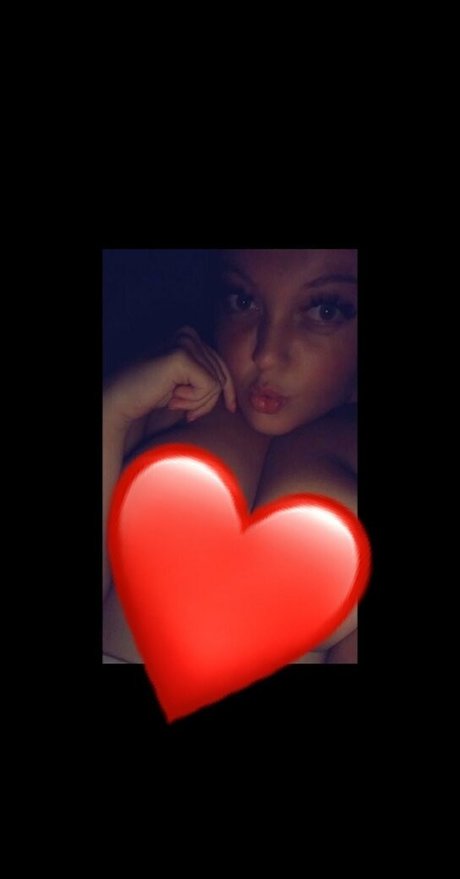 Nacktes geleaktes OnlyFans-Foto von Lucylucyxxx