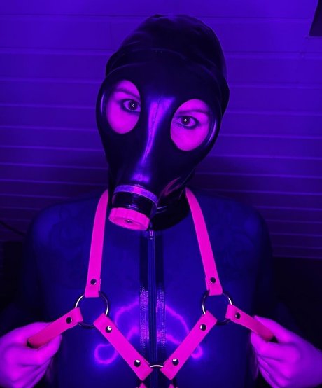 Heavyrubberette_free