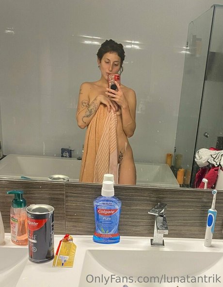 Nacktes geleaktes OnlyFans-Foto von Lunatantrik