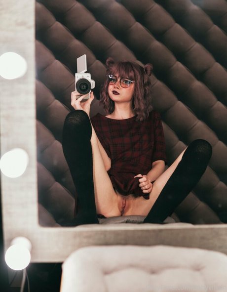 Nacktes geleaktes OnlyFans-Foto von Averia