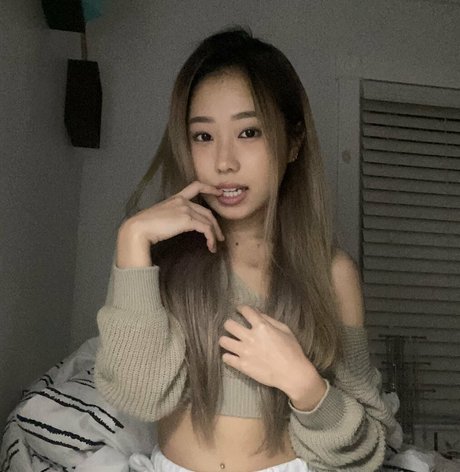 Nacktes geleaktes OnlyFans-Foto von Bebiisama