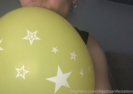 Nacktes geleaktes OnlyFans-Foto von Chezzmanifestation
