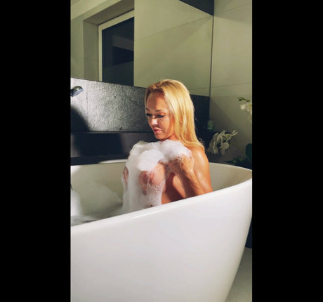 Nacktes geleaktes OnlyFans-Foto von Rozyczka86