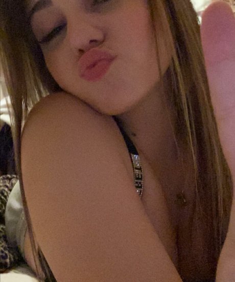 Nacktes geleaktes OnlyFans-Foto von Talea