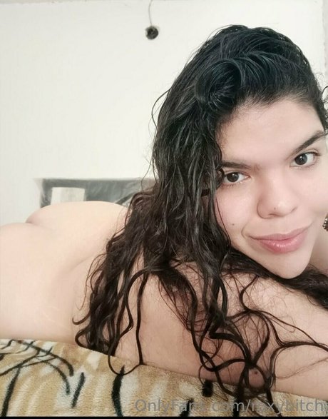 Nacktes geleaktes OnlyFans-Foto von Roxybitch