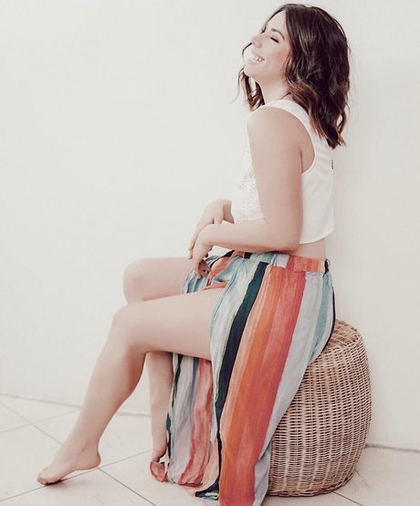 Jillian Rose Reed