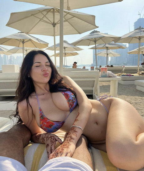 Nacktes geleaktes OnlyFans-Foto von Anna Paul