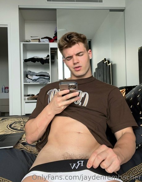 Nacktes geleaktes OnlyFans-Foto von Jaydenrembacher