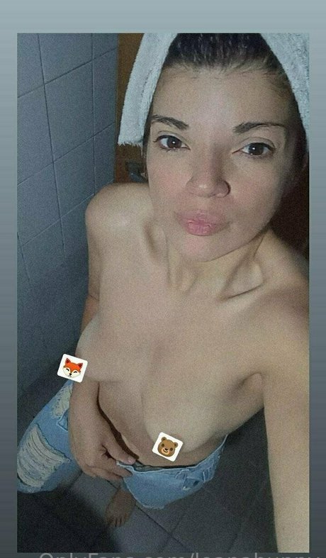 Nacktes geleaktes OnlyFans-Foto von Loanabunny