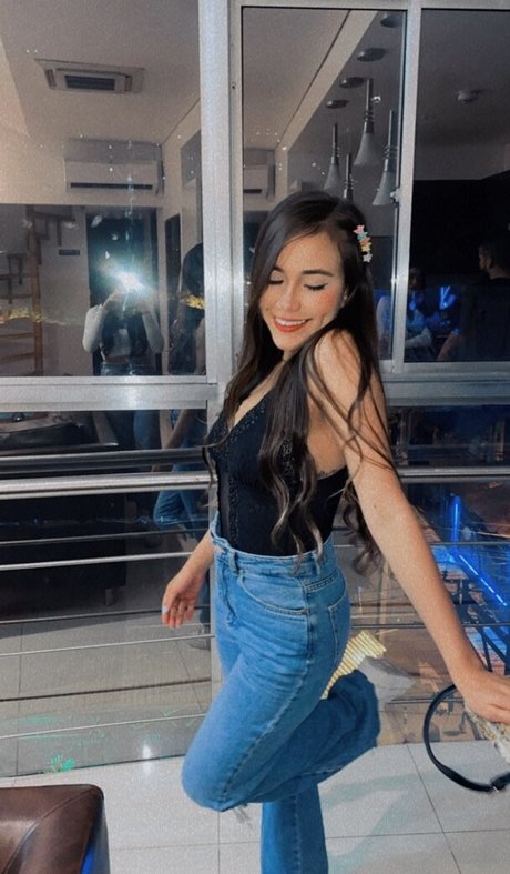 Nacktes geleaktes OnlyFans-Foto von Huge Tits Nataly