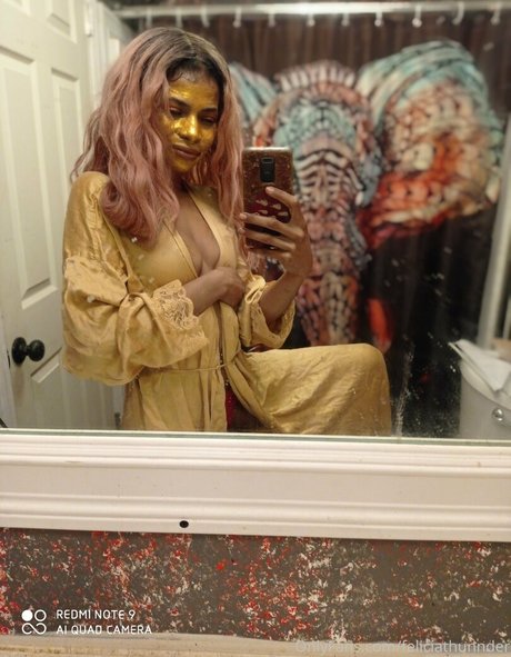 Nacktes geleaktes OnlyFans-Foto von Feliciathunnder