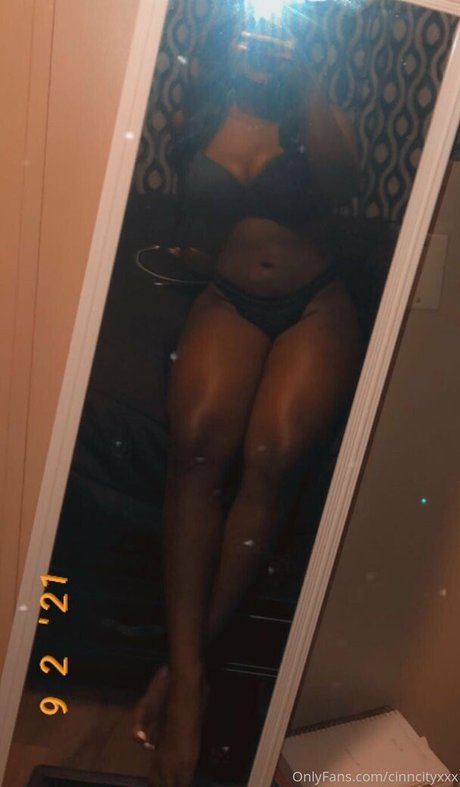 Nacktes geleaktes OnlyFans-Foto von Cinncityxxx