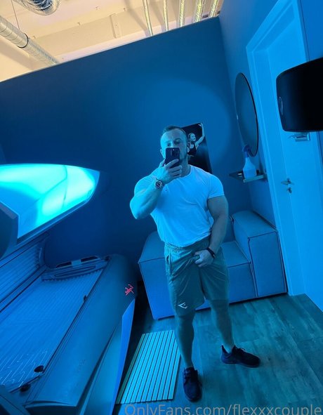 Flexxxcouple