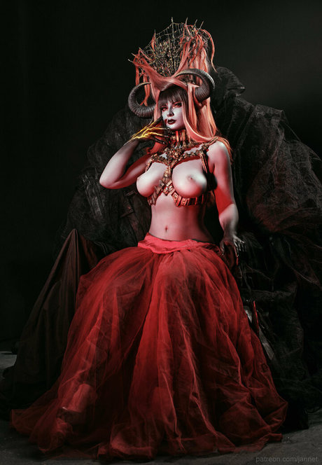Nacktes geleaktes OnlyFans-Foto von Jannetincosplay